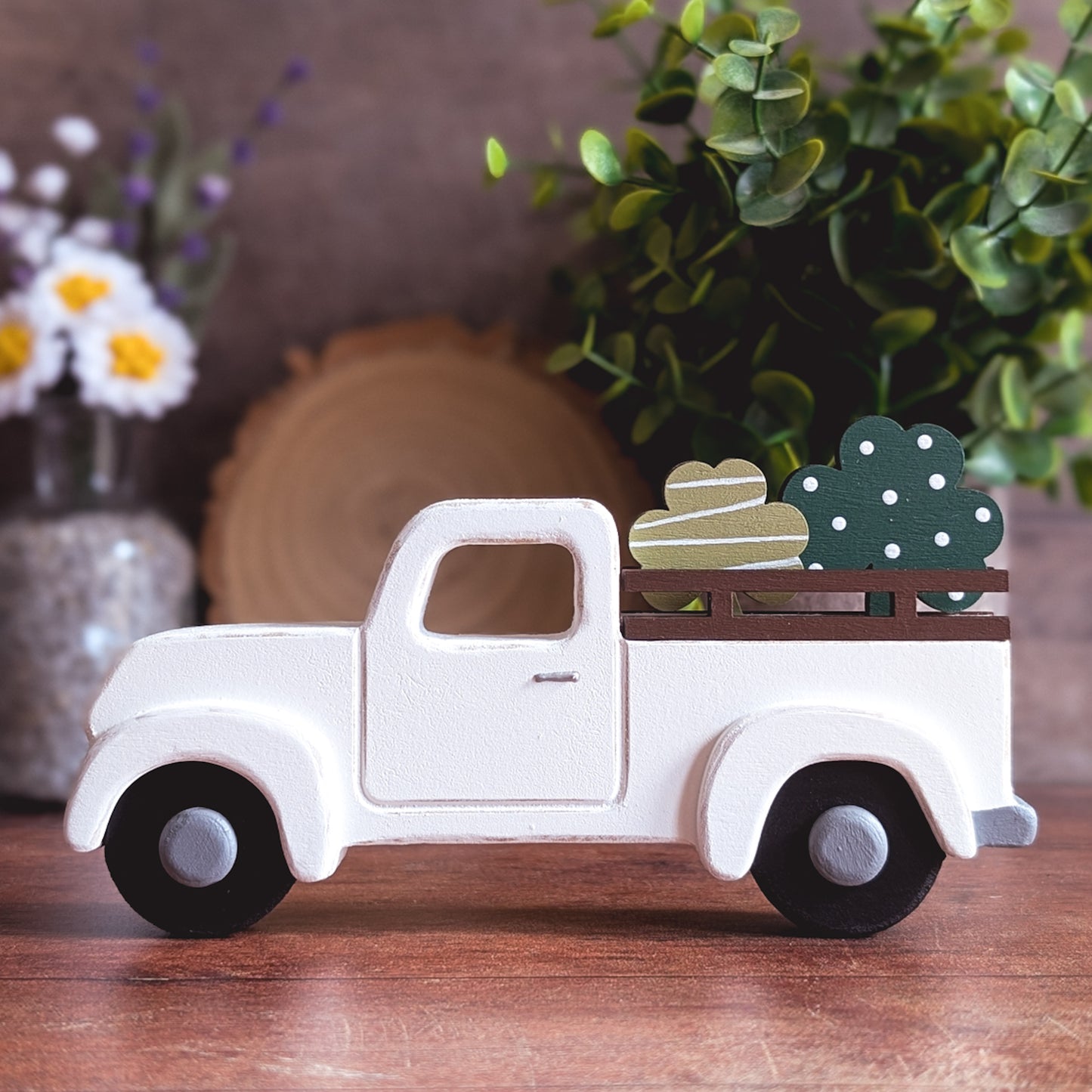 Interchangeable truck with 10 inserts