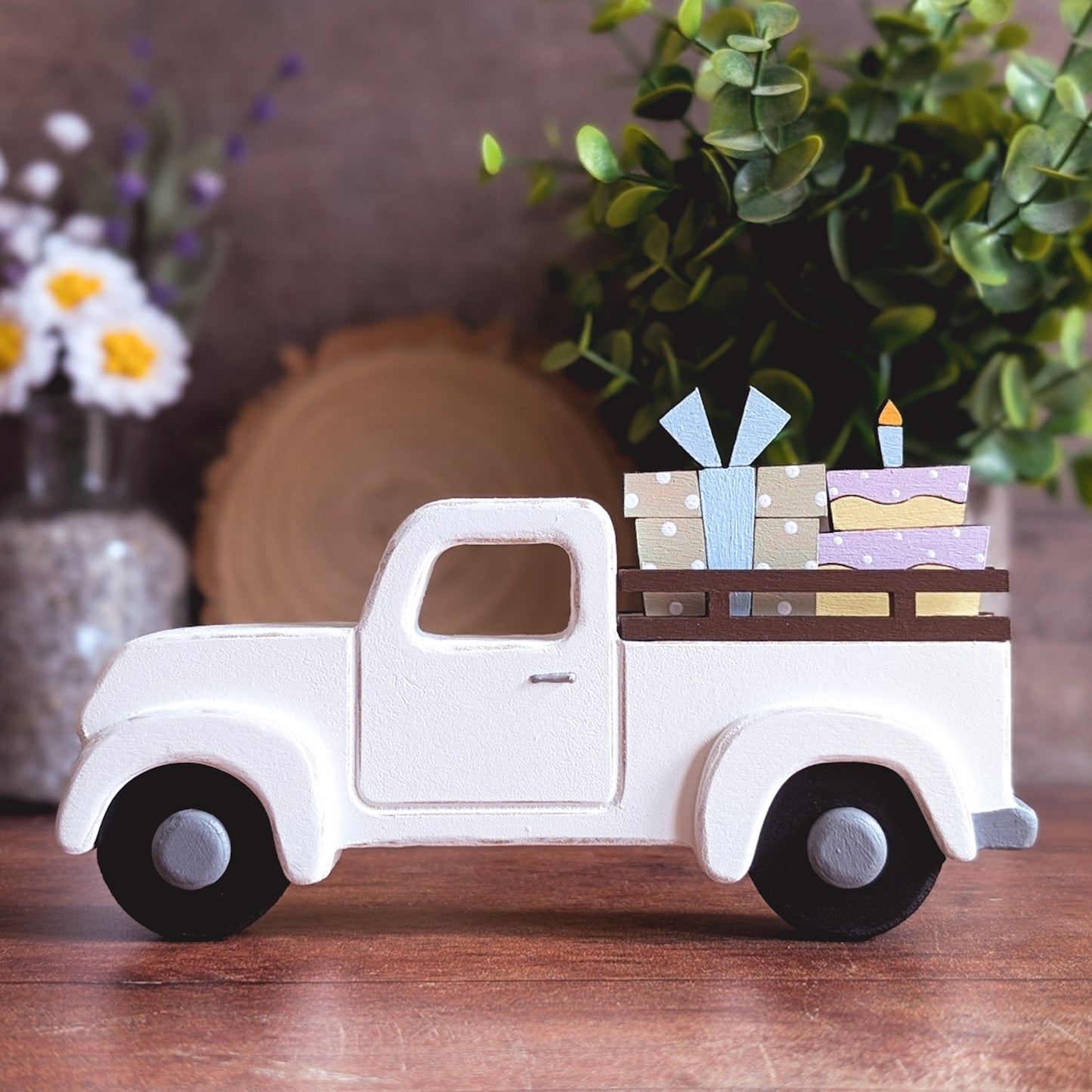 Interchangeable truck with 10 inserts