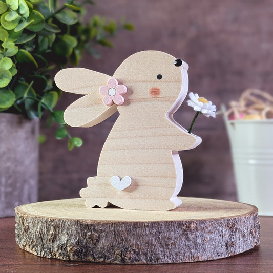 Bunny with daisy