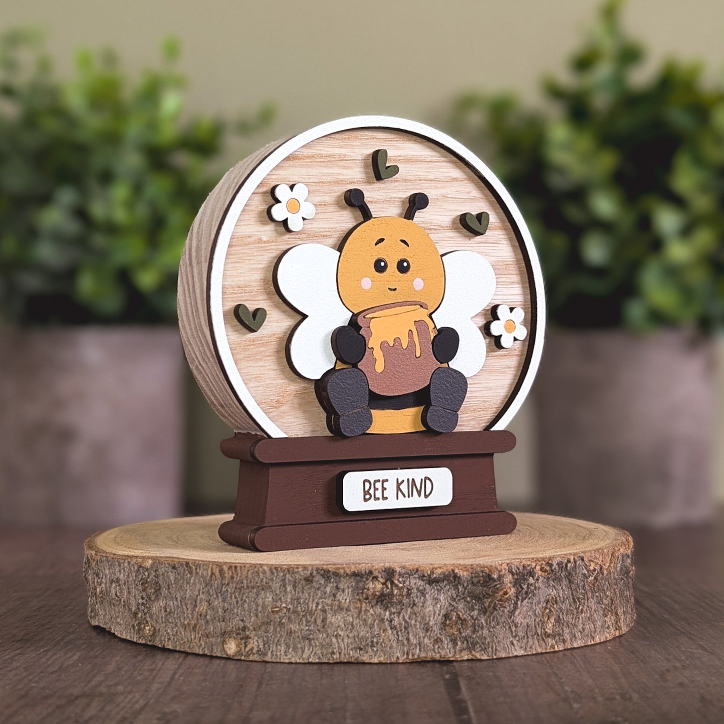 Bee snow globe