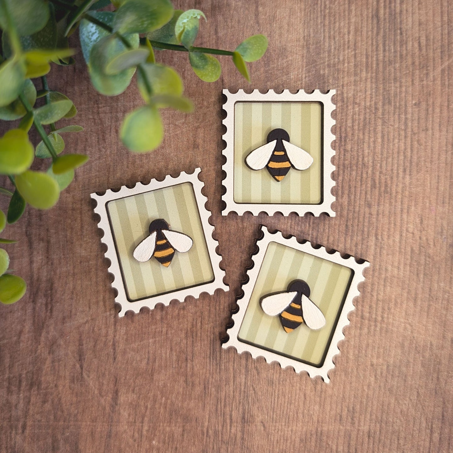 Mini postage stamp - bee