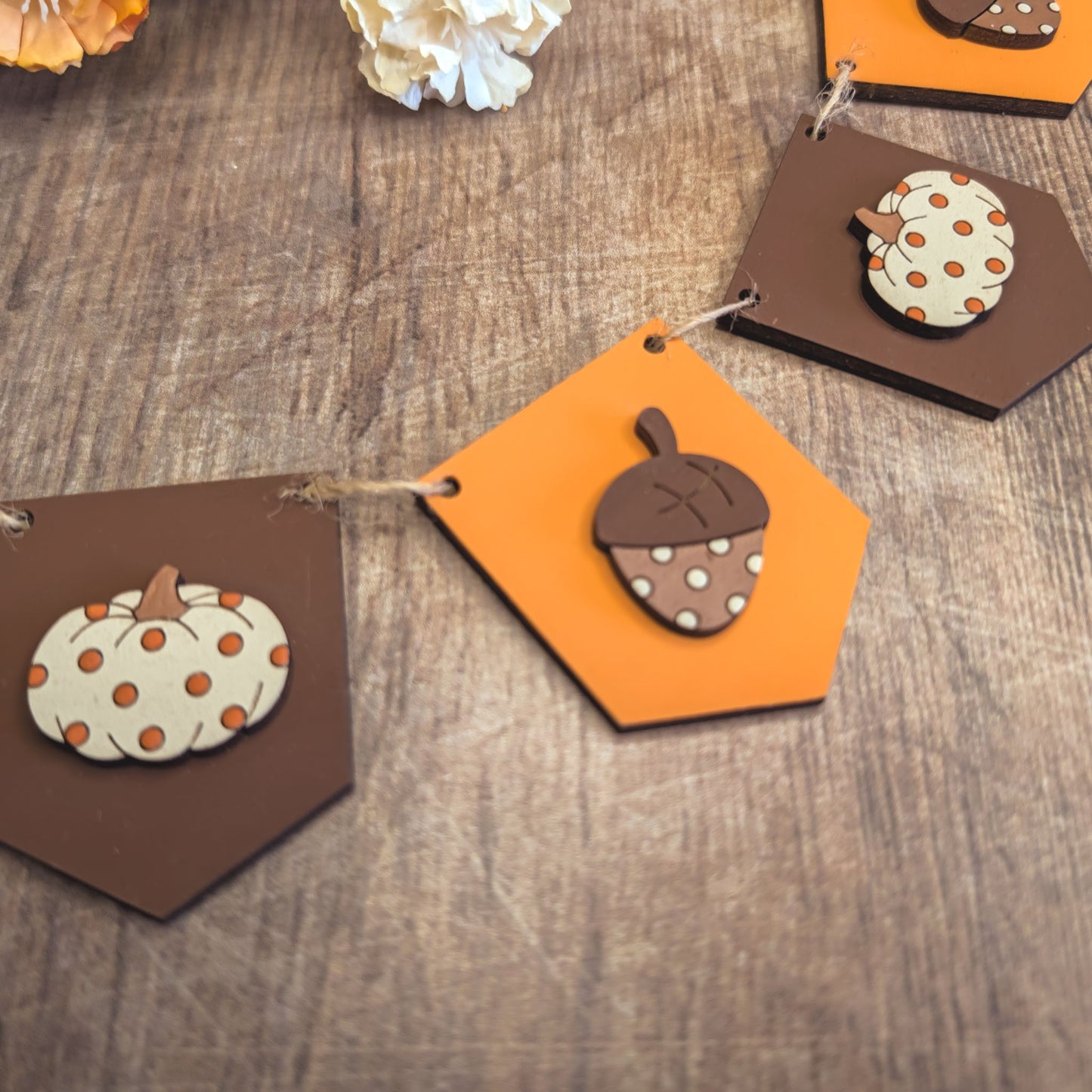Mini autumn bunting