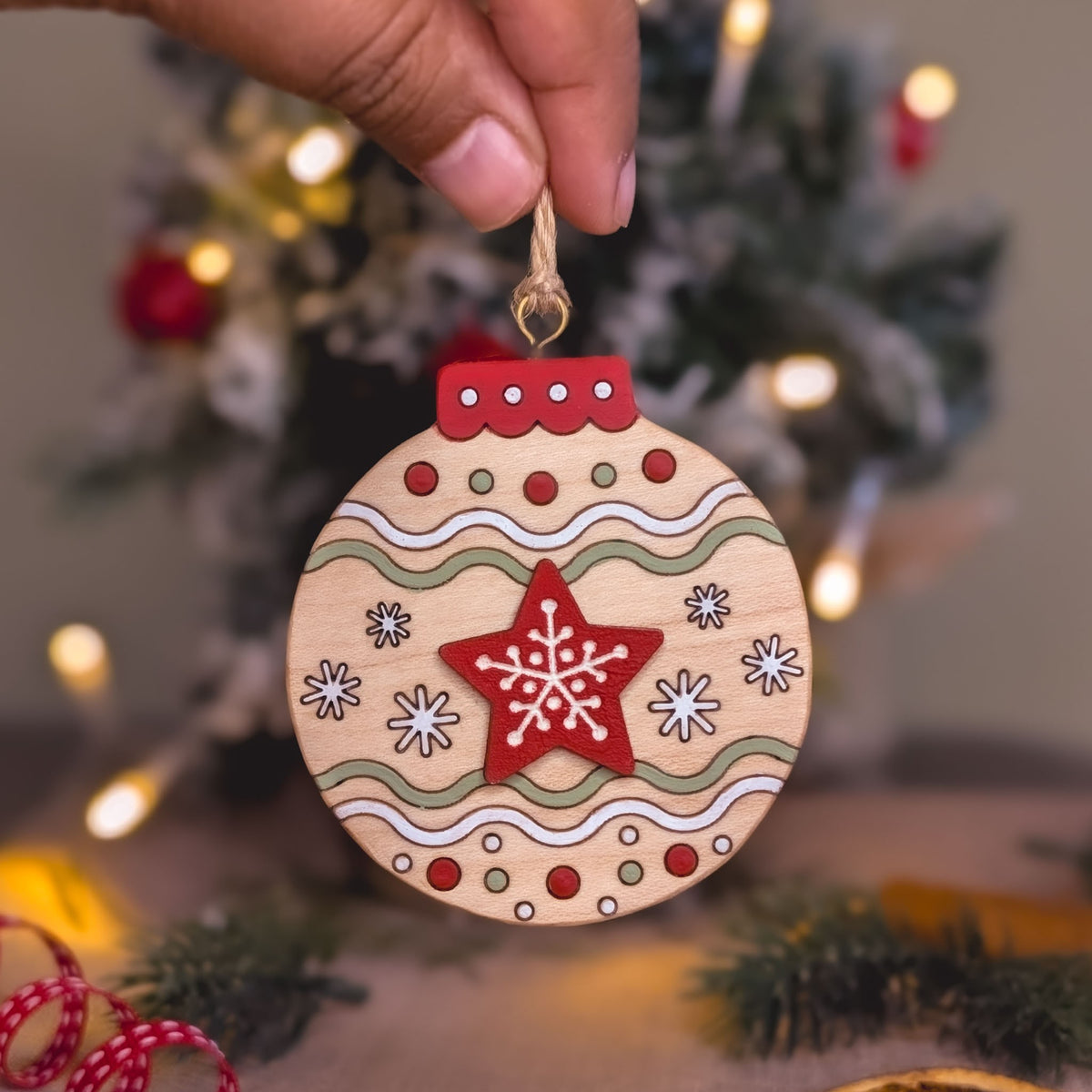 Christmas bauble hanging decoration