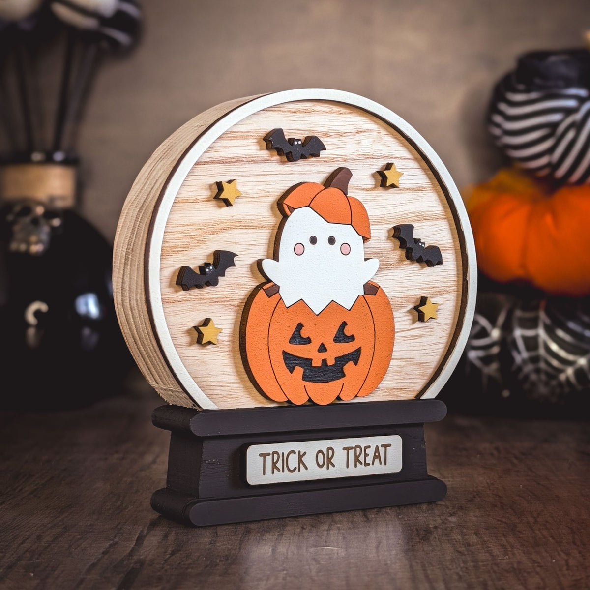 Halloween snow globe