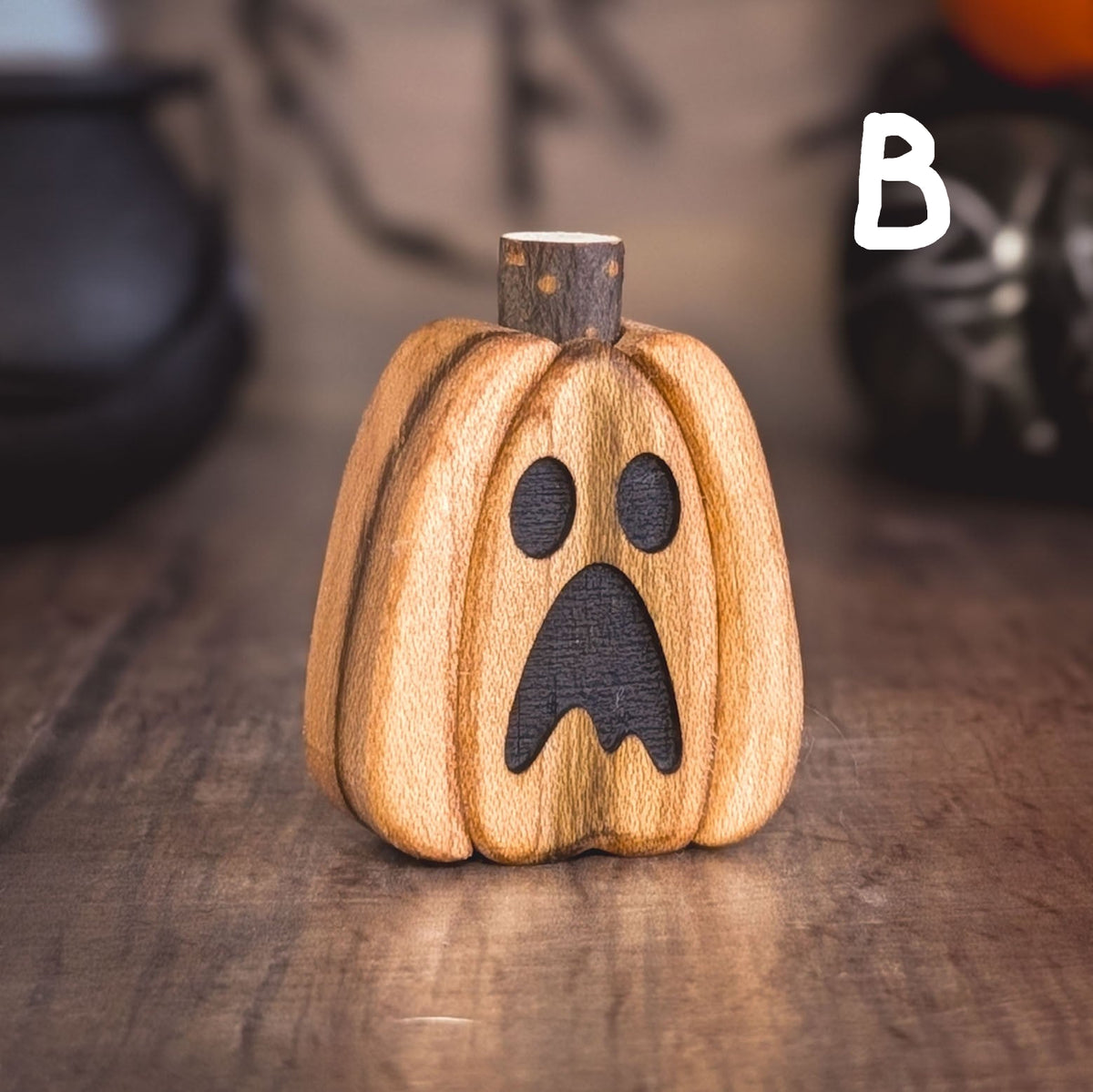Mini maple wood pumpkin