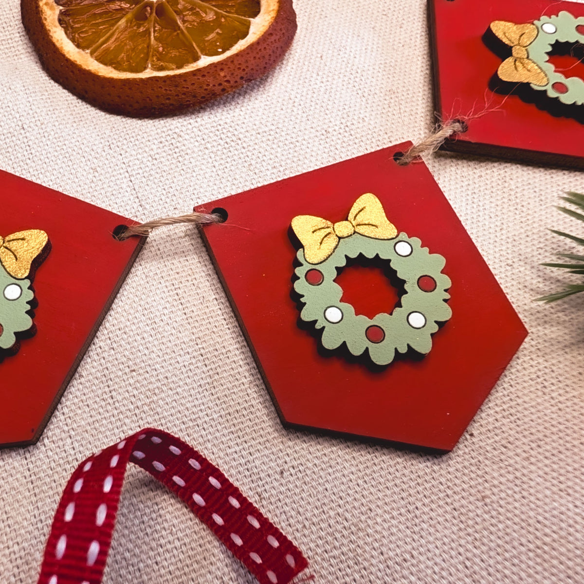 Mini Christmas bunting