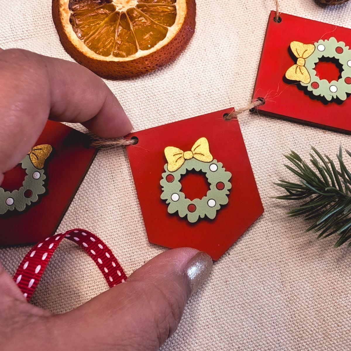 Mini Christmas bunting